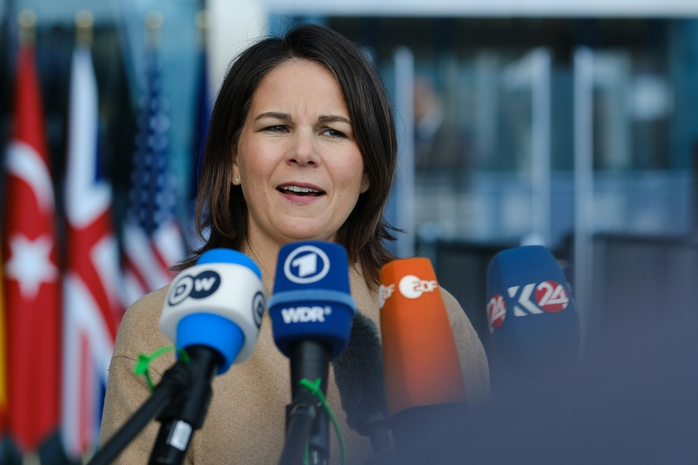 baerbock-sichert-sich-un-posten-–-kritik-an-ihrem-vorgehen
