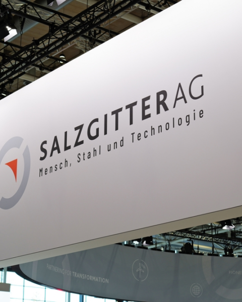 salzgitter-schluckt-hkm-und-kürzt-hart