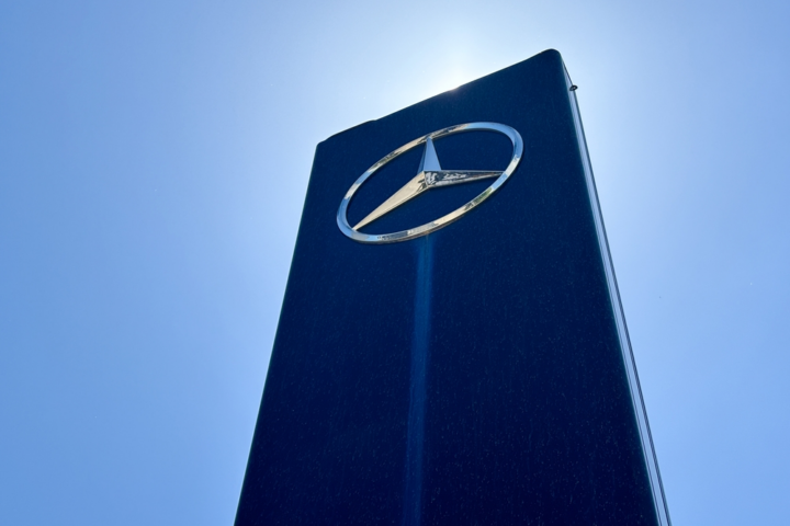 Mercedes droht mit Werksschließungen in Deutschland
